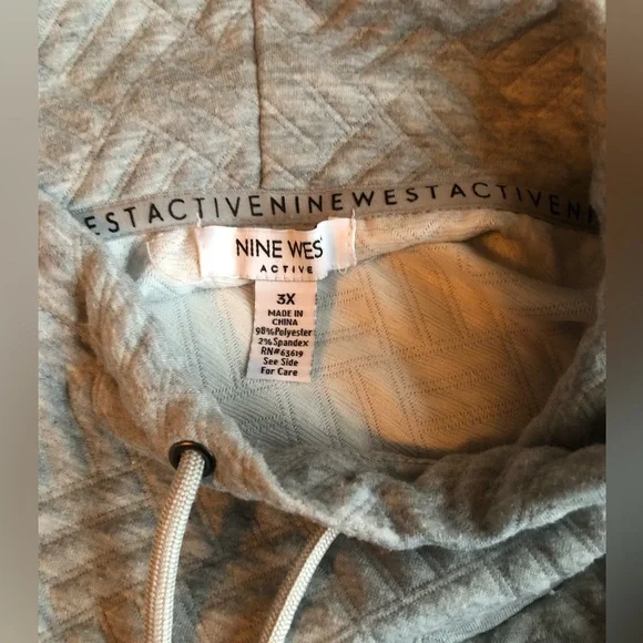 Nine West Active Sweatshirt with Front Pocket - size 3x - Picture 3 of 3